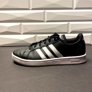 Adidas Shoes Womens 7